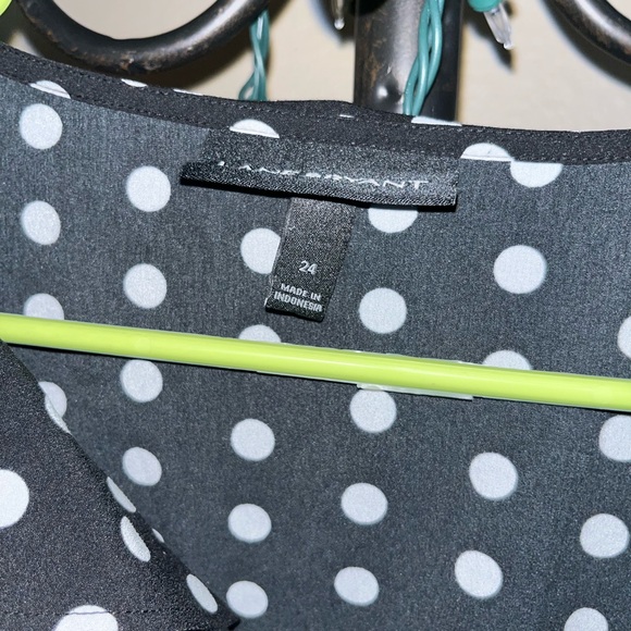 Lane Bryant Polka Dot Long Sleeve Blouse Sz 24 - Picture 4 of 11